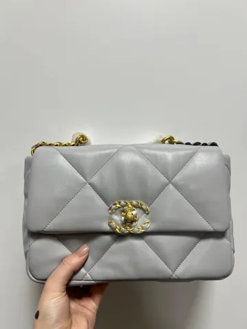 Chanel 19 Large Handbag Grey/Gold